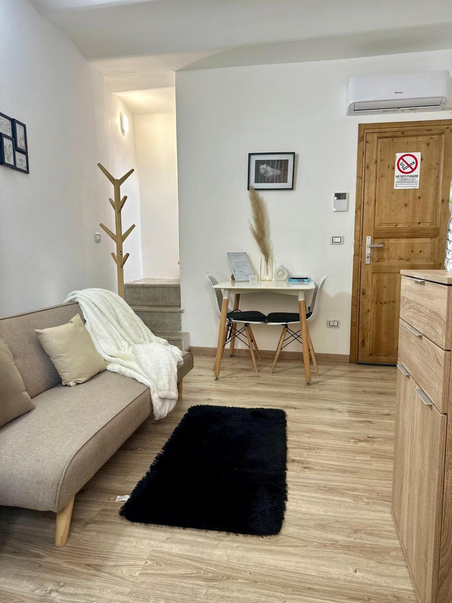 Sassari-Centro Elegante Appartamento Con Wifi E Netflix 외부 사진