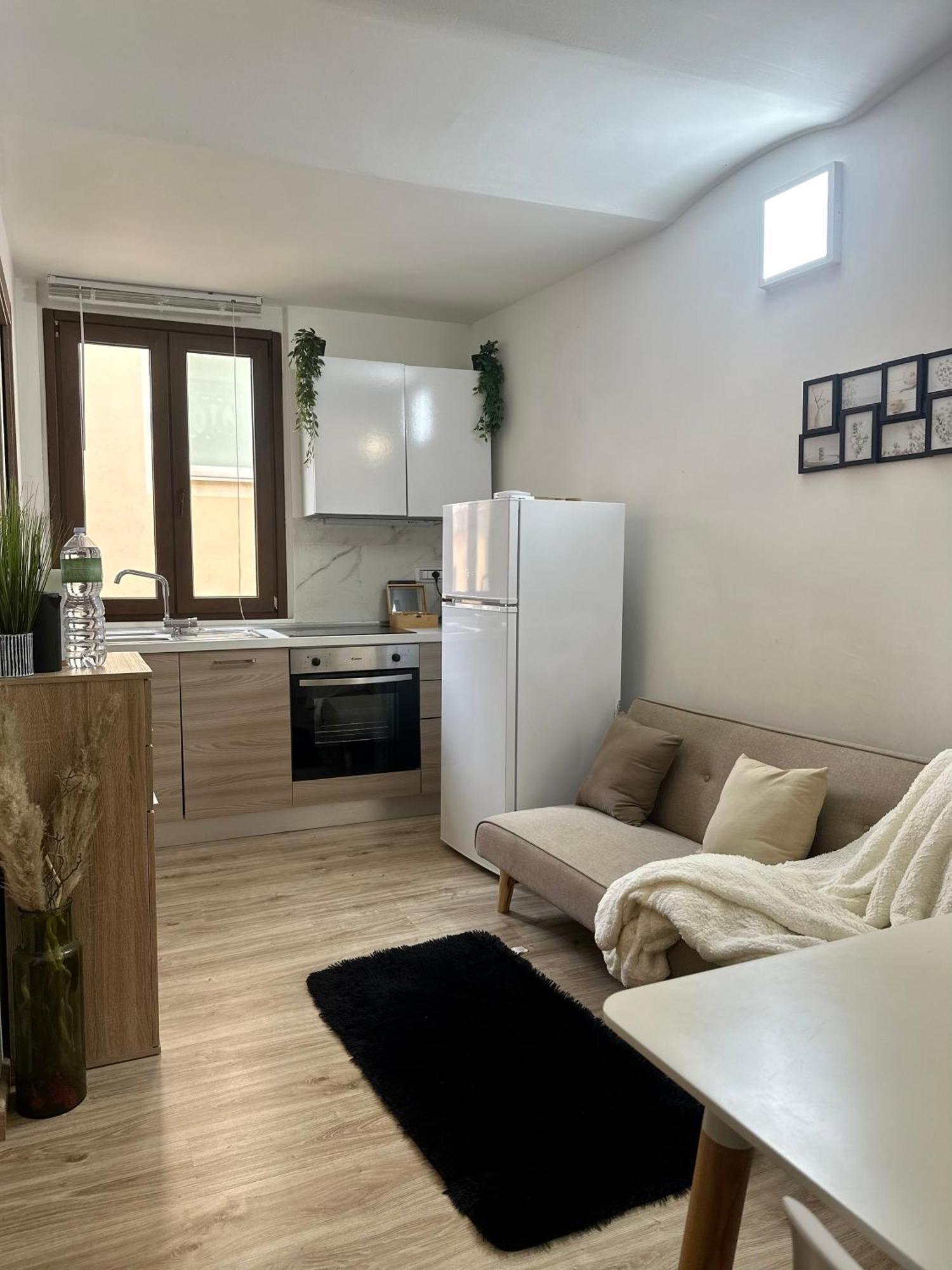 Sassari-Centro Elegante Appartamento Con Wifi E Netflix 외부 사진