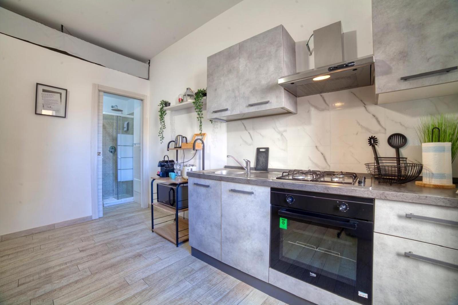 Sassari-Centro Elegante Appartamento Con Wifi E Netflix 외부 사진